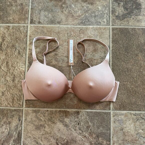 SKIMS Nude Bra - Picture 4 of 11